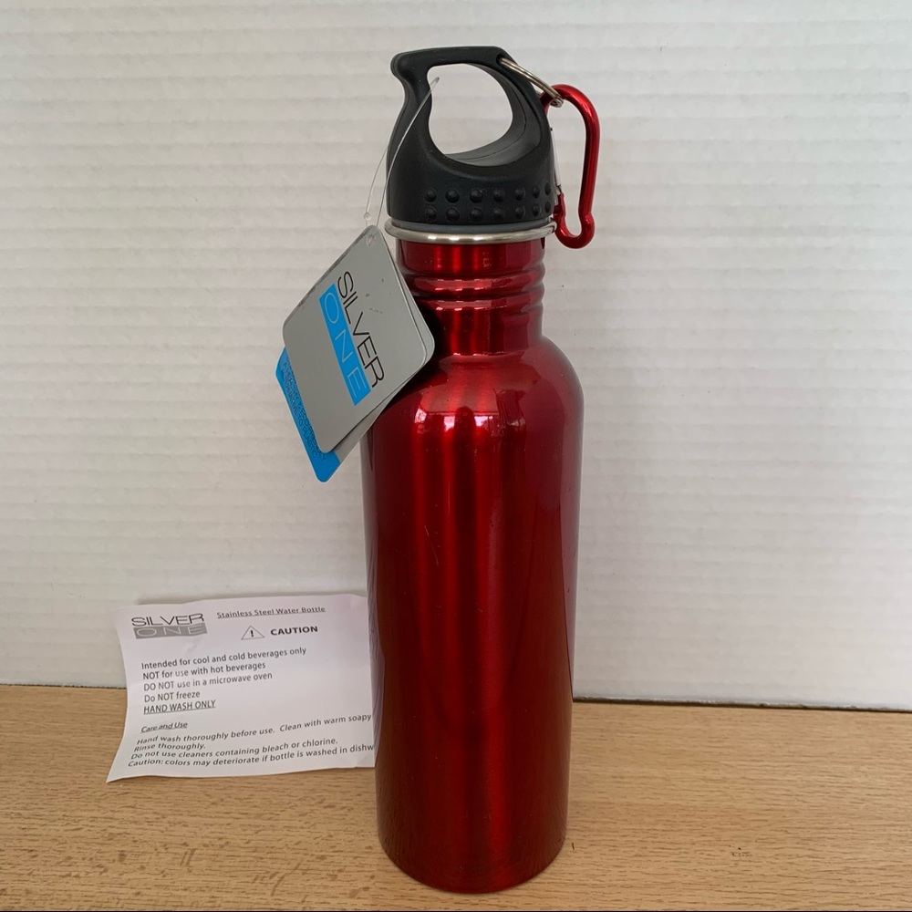 Red stainless steel bottle. 24oz.  NWT